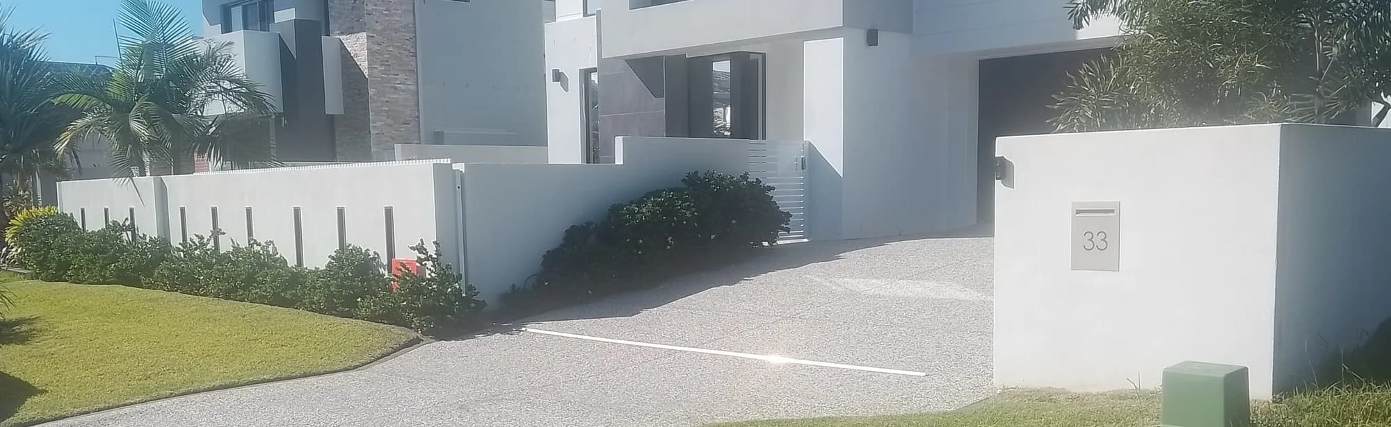 Tilt panel concrete fence installation